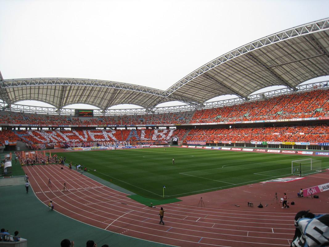 Sân vận động Denka Big Swan và câu lạc bộ Albirex