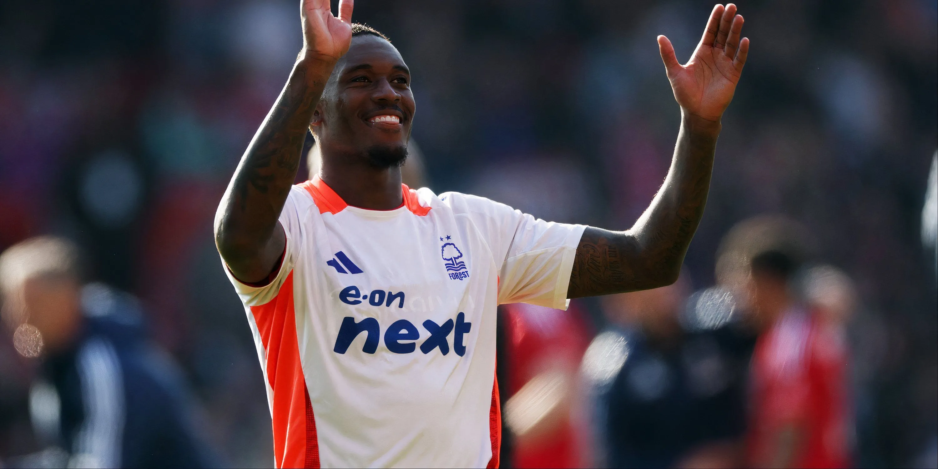 Callum Hudson-Odoi trong màu áo Nottingham Forest đang được Napoli và Roma quan tâm