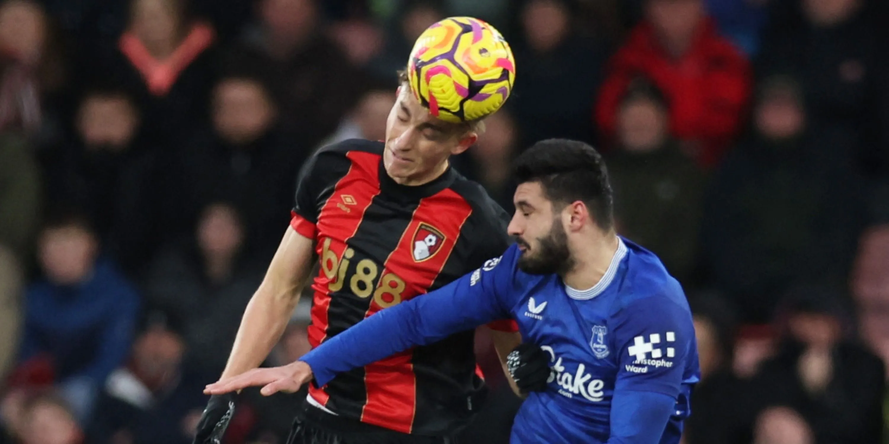 Dean Huijsen thể hiện phong độ ấn tượng cho Bournemouth tại Ngoại hạng Anh, thu hút sự chú ý của Chelsea