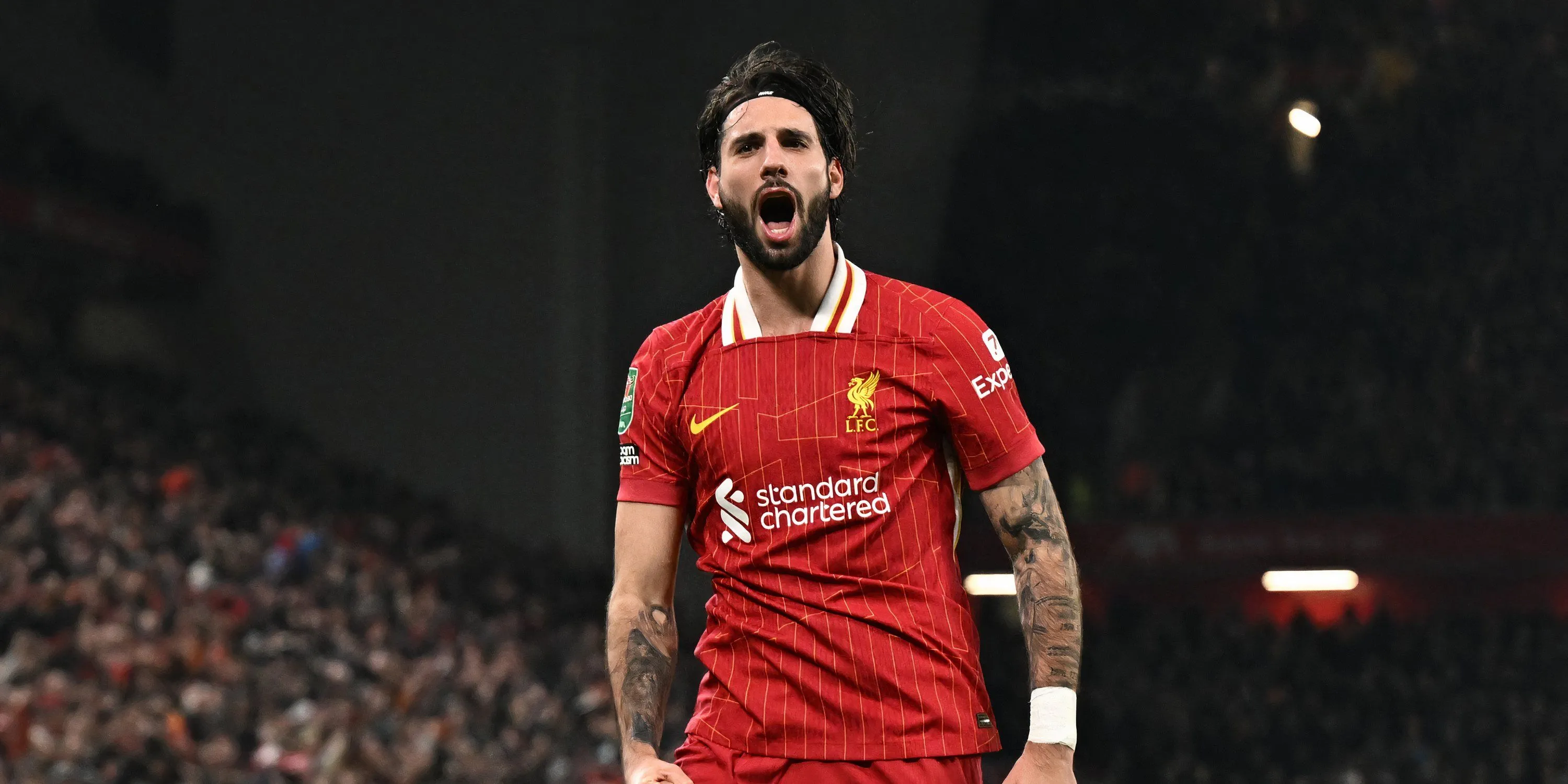 Dominik Szoboszlai ăn mừng bàn thắng cho Liverpool