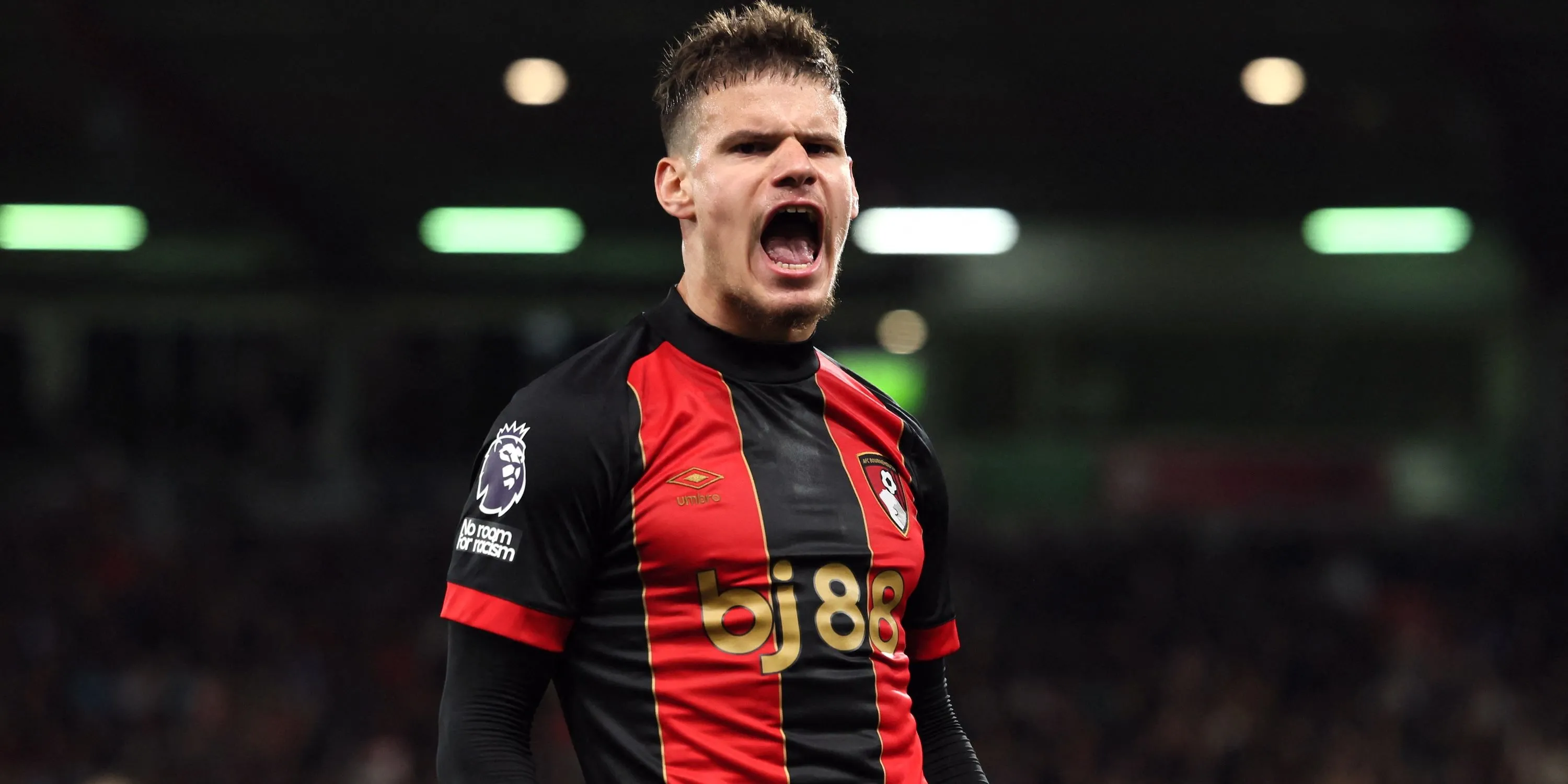 Hậu vệ cánh Milos Kerkez của AFC Bournemouth, mục tiêu chuyển nhượng của Man City và Liverpool.