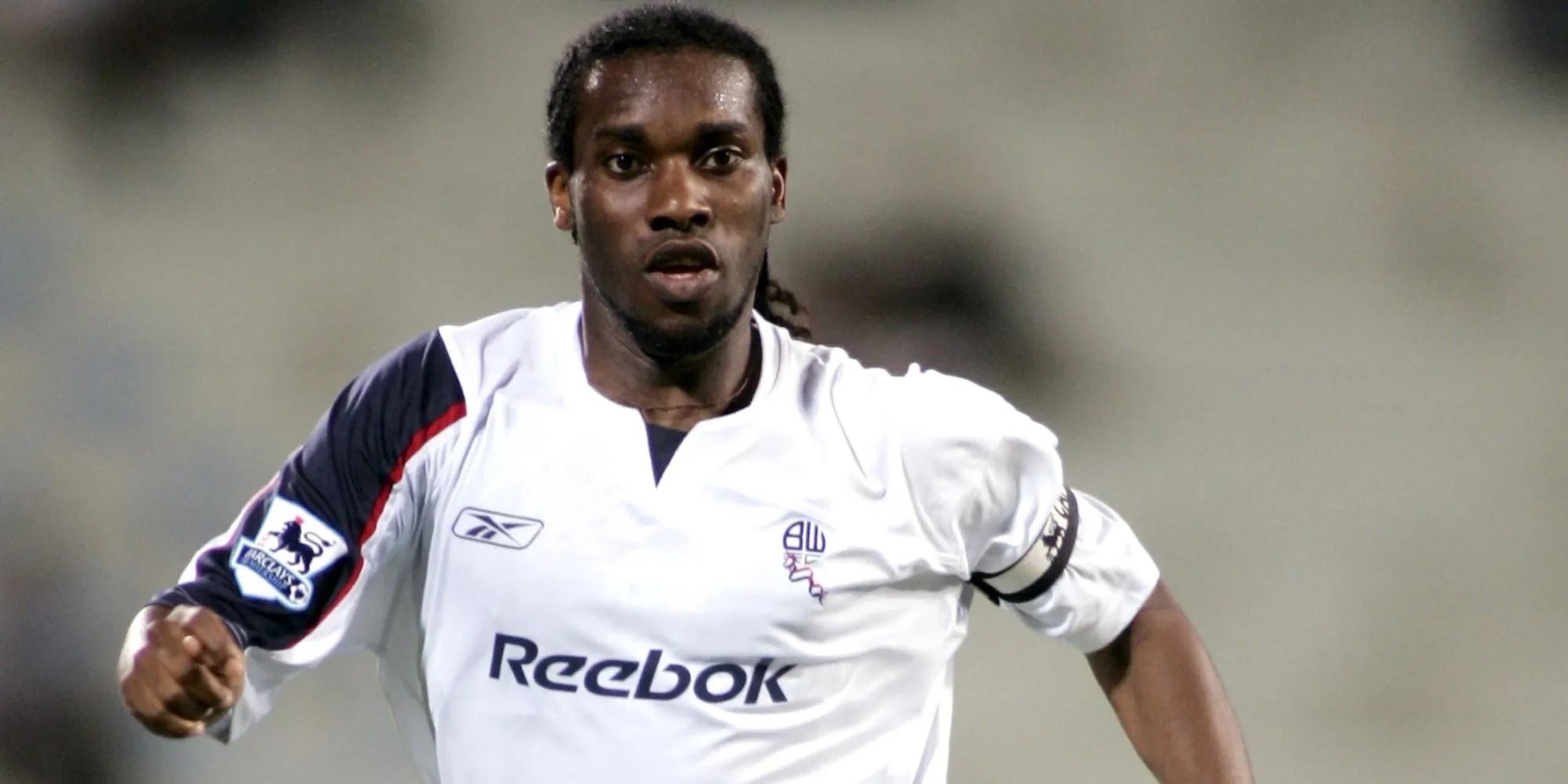 Jay-Jay Okocha thi đấu tại Premier League