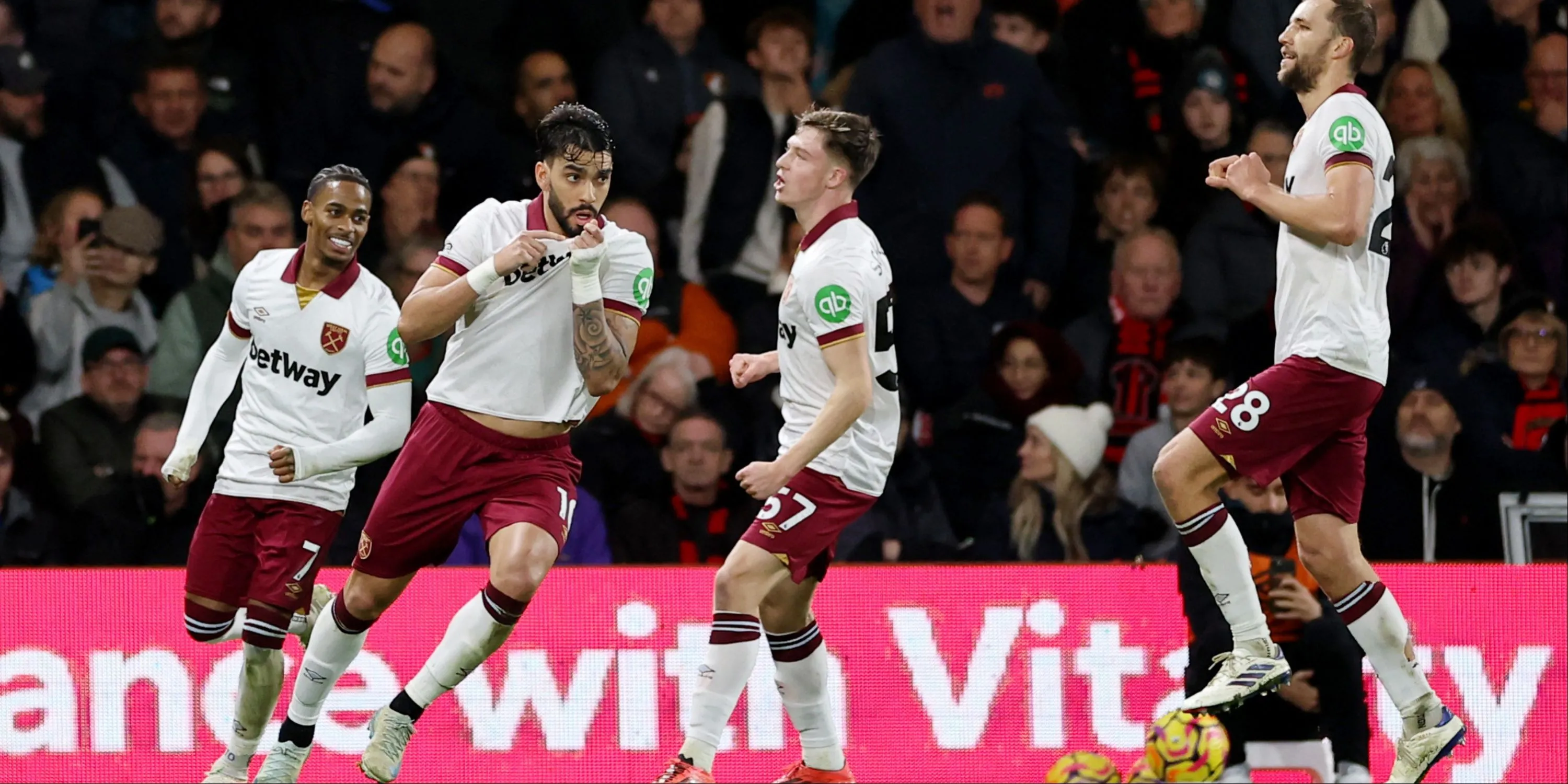 Lucas Paqueta thi đấu nổi bật trong màu áo West Ham, mục tiêu chuyển nhượng hàng đầu của Man City hè này.
