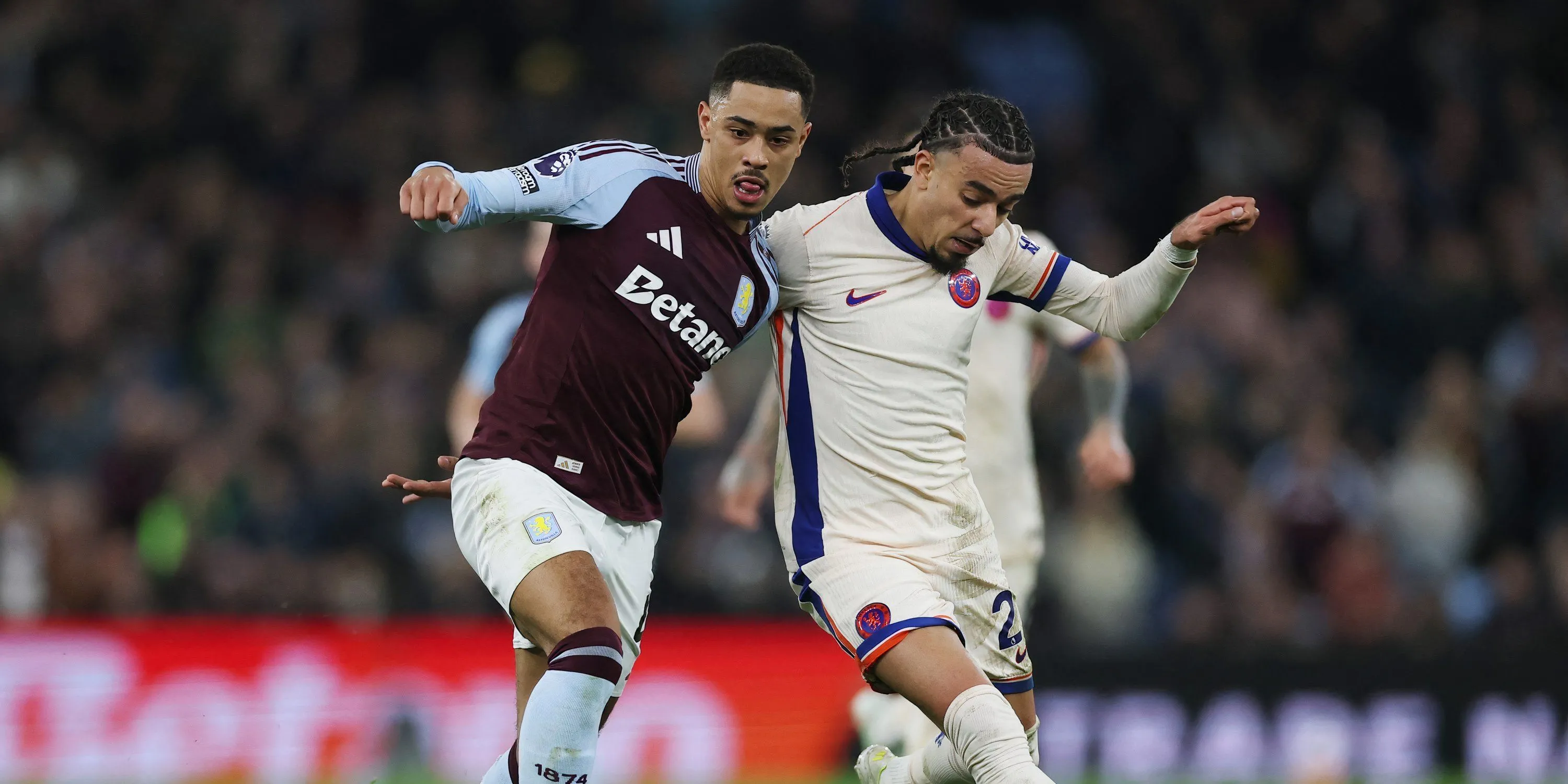 Tiền vệ Jacob Ramsey của Aston Villa