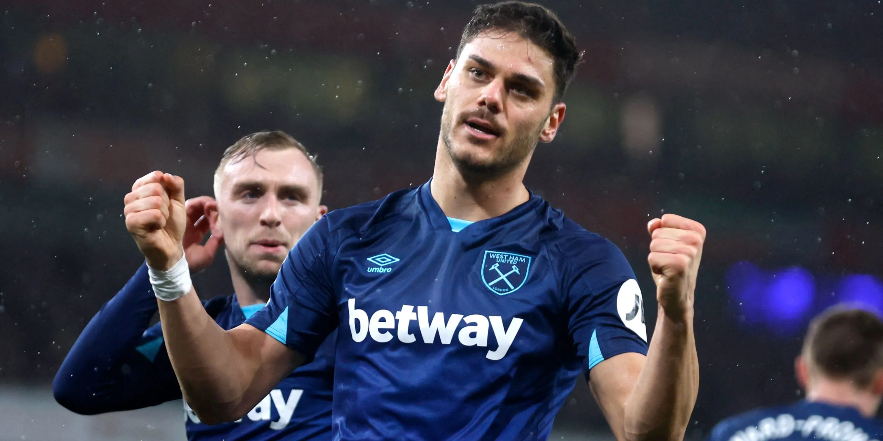 Trung vệ Konstantinos Mavropanos của West Ham trong một trận đấu