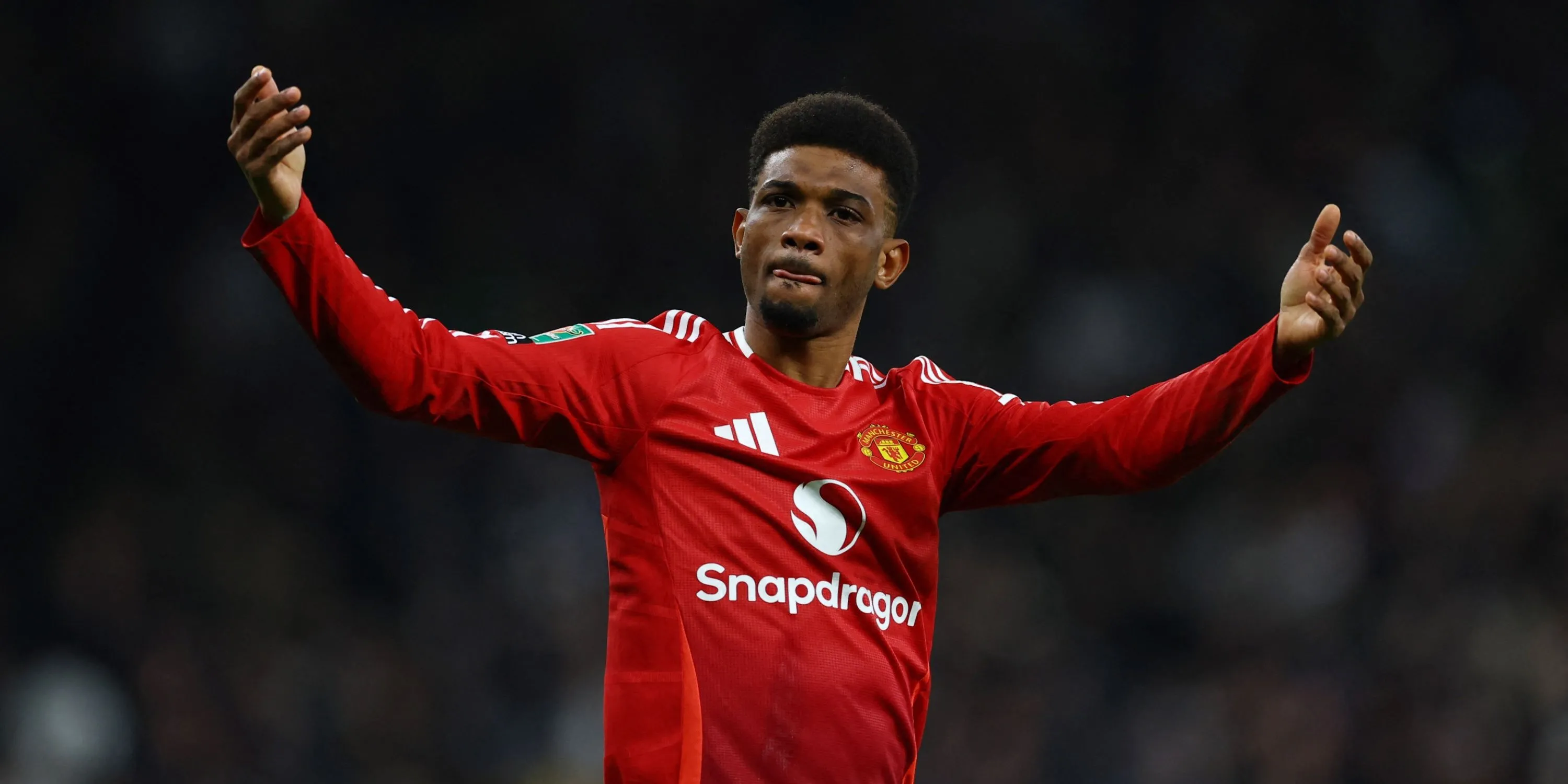 Cầu thủ chạy cánh Amad Diallo trong màu áo Manchester United