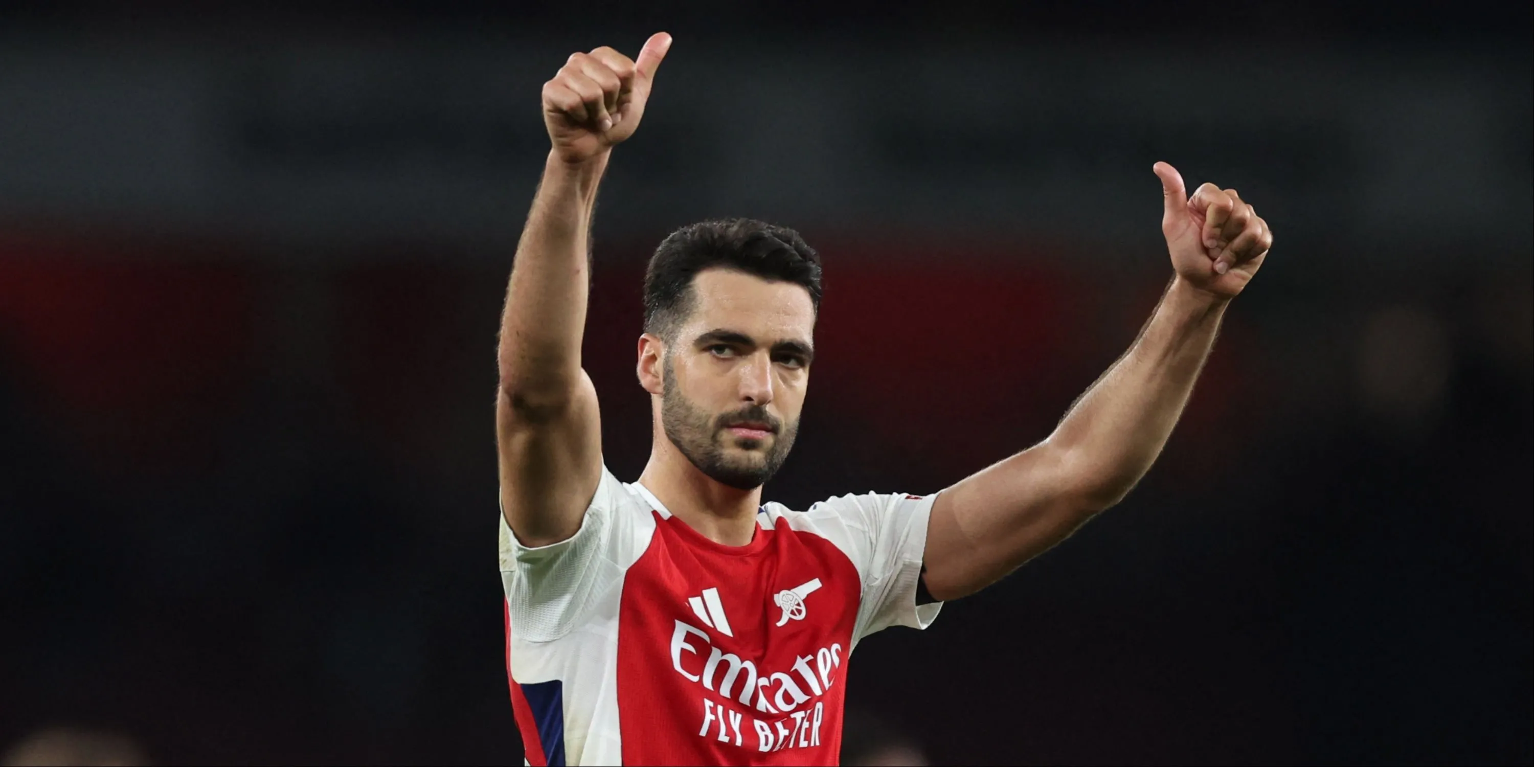 Mikel Merino thi đấu trong màu áo Arsenal tại Premier League