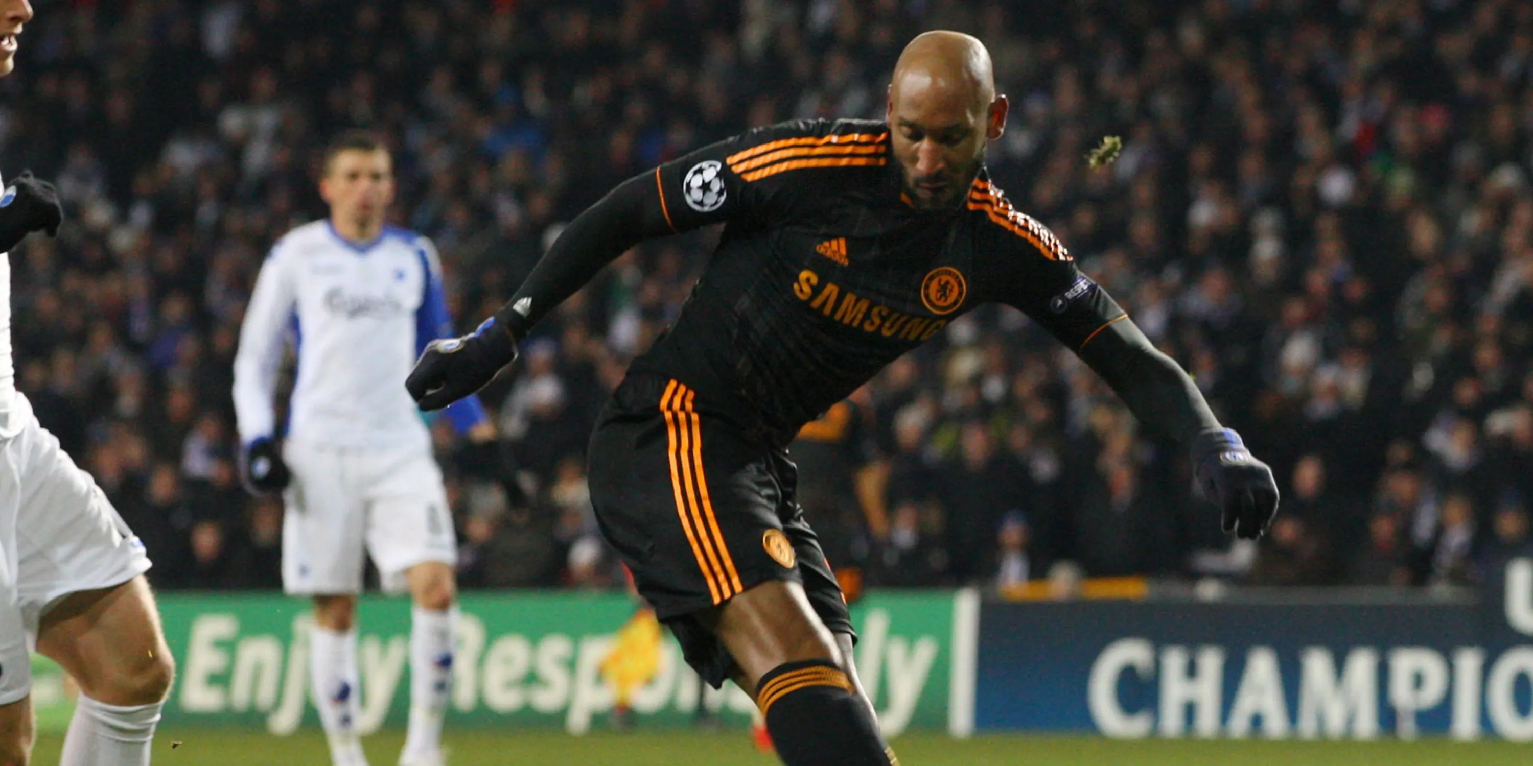 Nicolas Anelka trong màu áo Chelsea