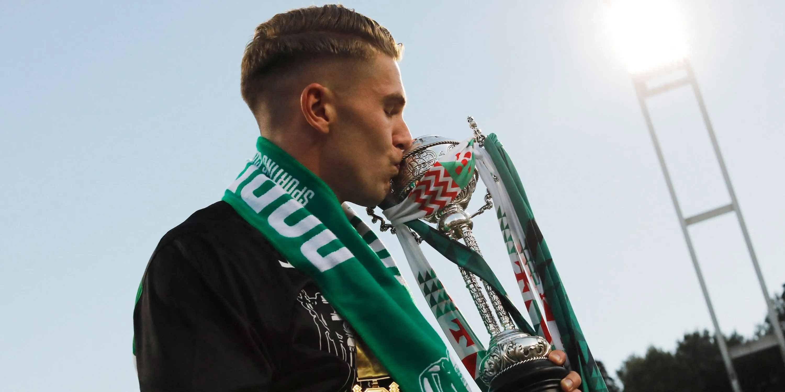 Viktor Gyokeres ăn mừng chức vô địch Taça de Portugal cùng Sporting CP