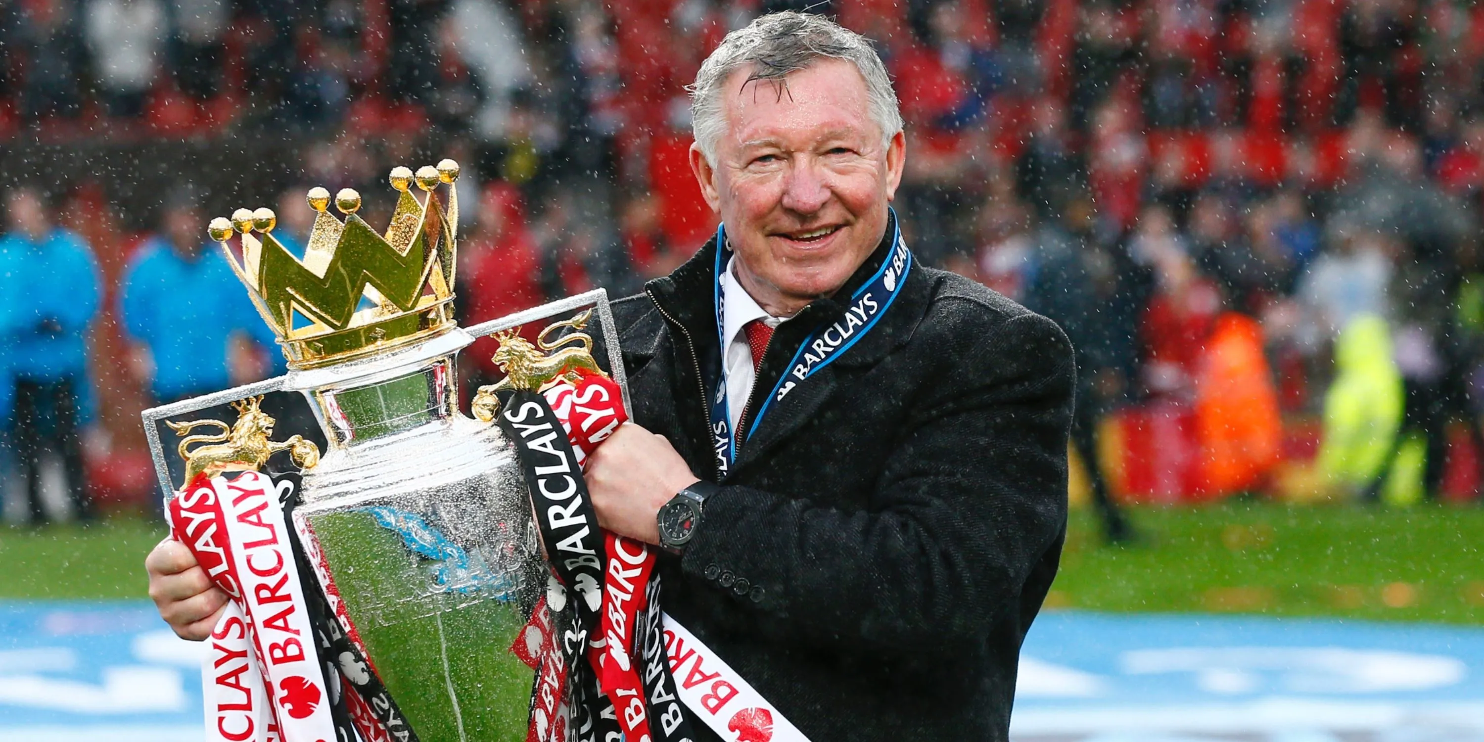 Sir Alex Ferguson nâng cao cúp Premier League