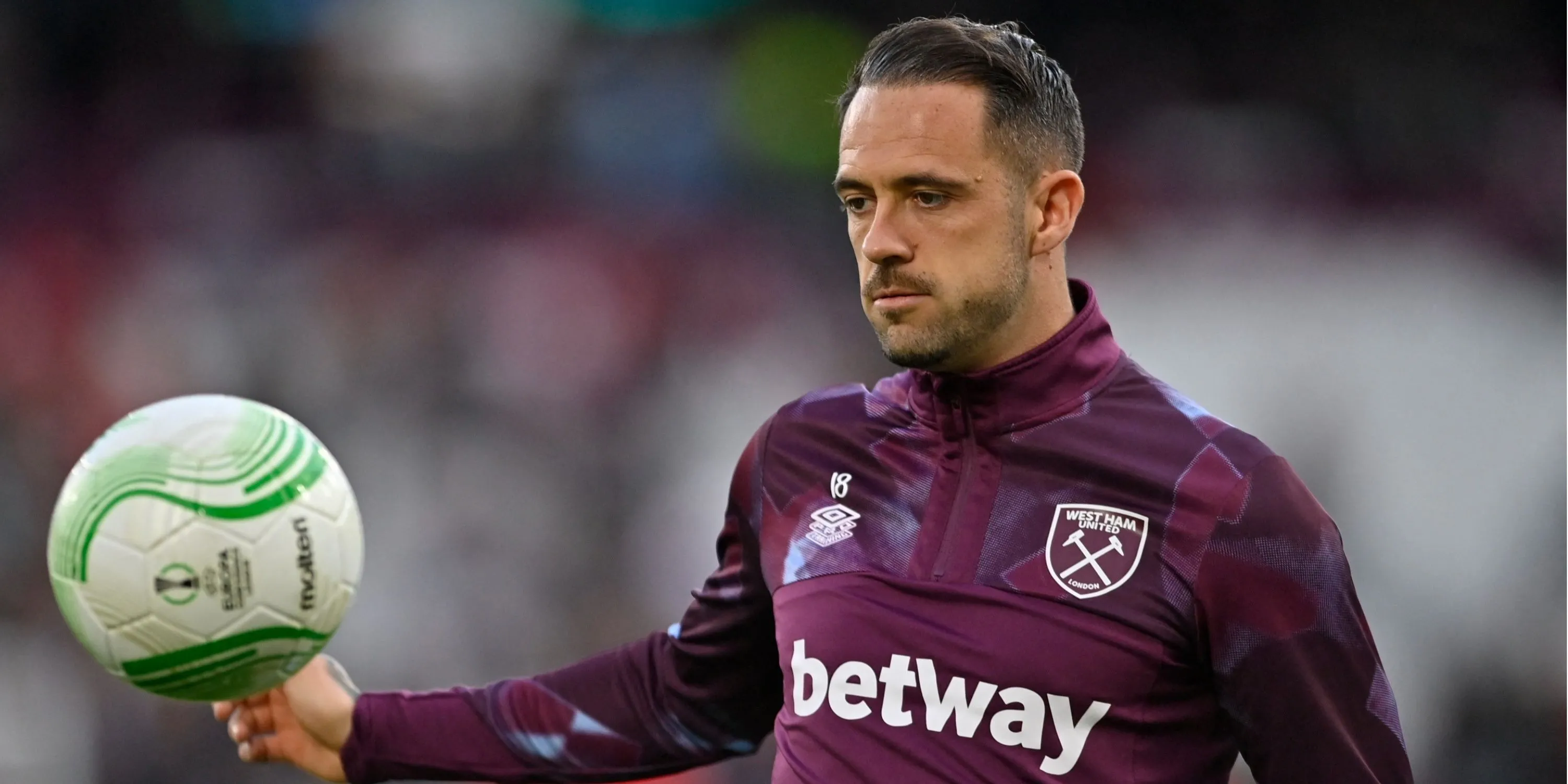 Tiền đạo Danny Ings thi đấu cho West Ham United