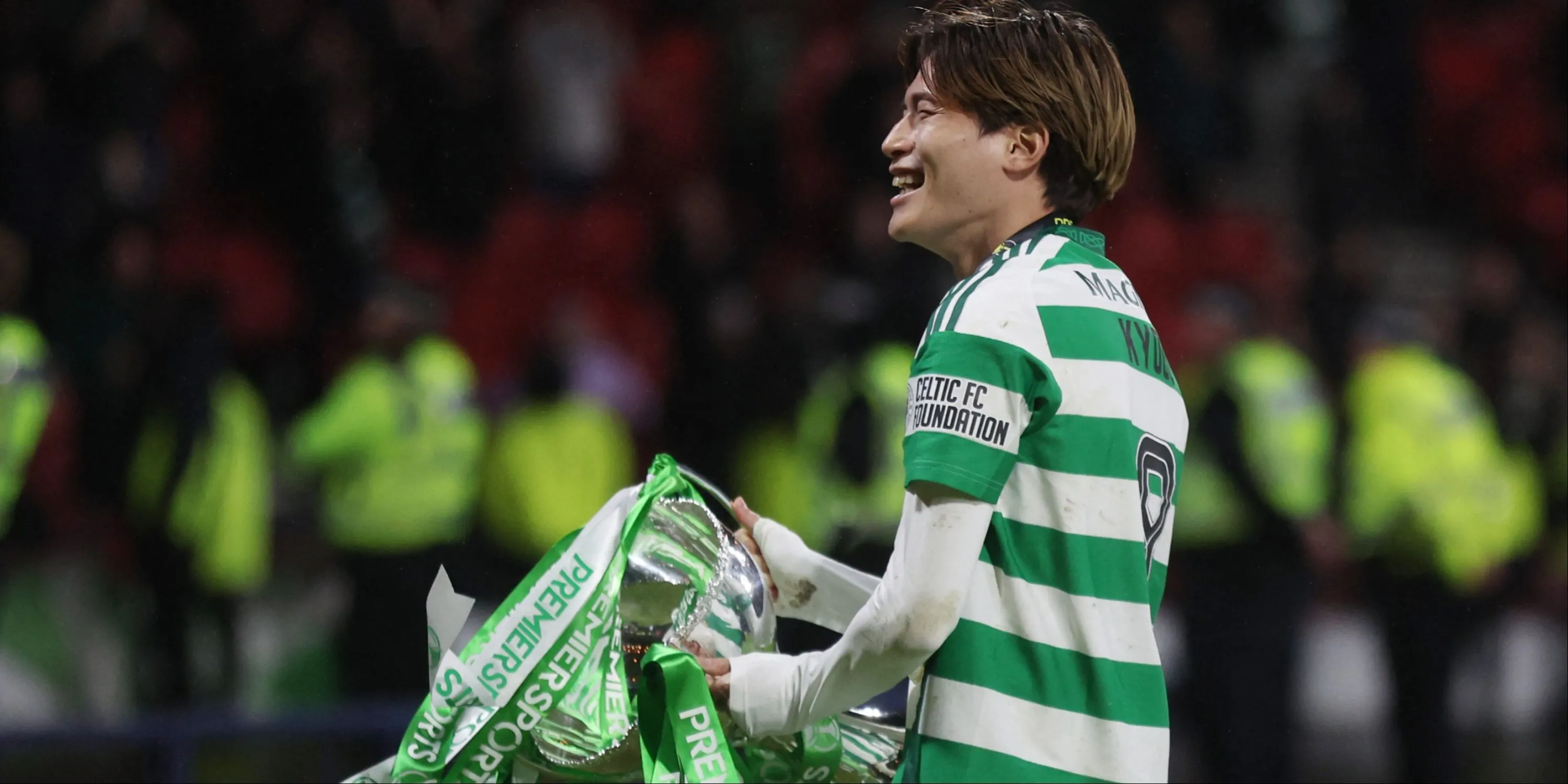 Tiền đạo Kyogo Furuhashi trong màu áo Celtic, thể hiện khả năng săn bàn ấn tượng trước khi chuyển đến Birmingham City.