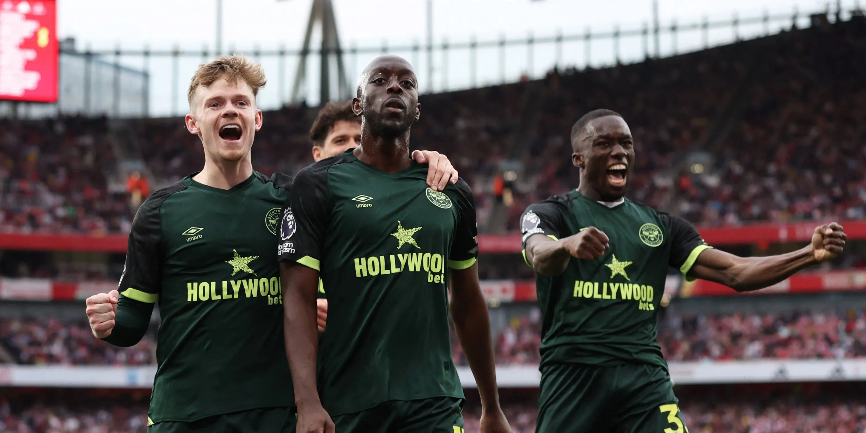 Tiền đạo Yoane Wissa trong màu áo CLB Brentford thi đấu tại Premier League