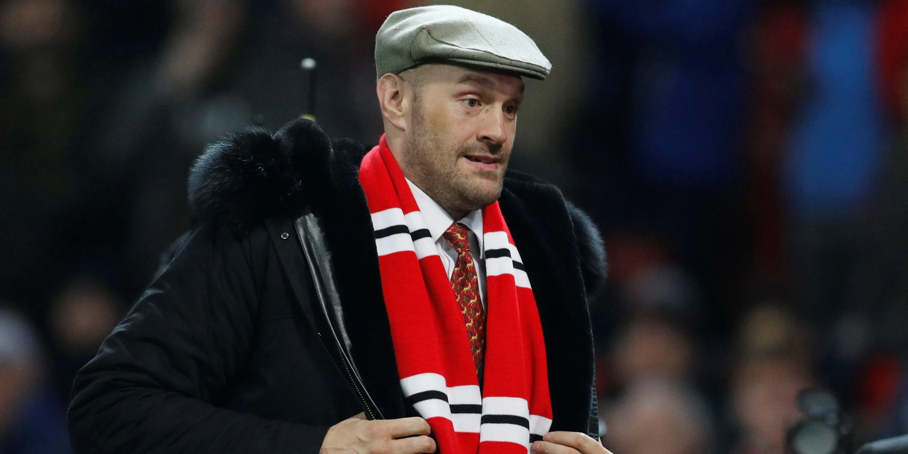 Võ sĩ quyền anh Tyson Fury tại sân nhà Old Trafford của Manchester United