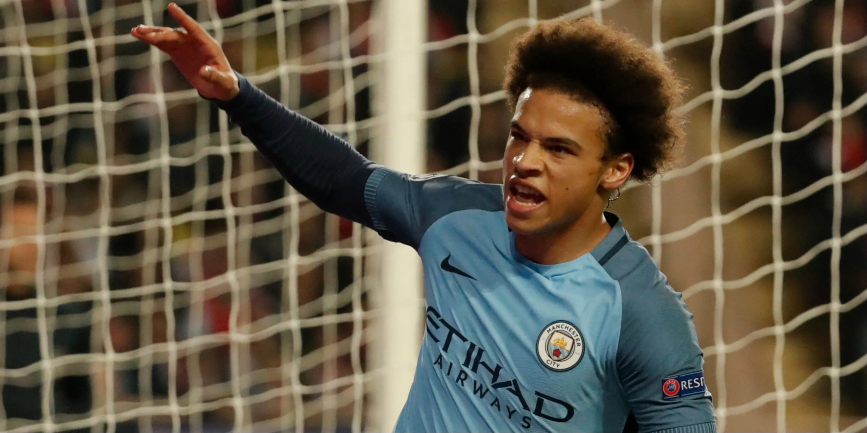 Cầu thủ Leroy Sane với tốc độ bùng nổ của Manchester City