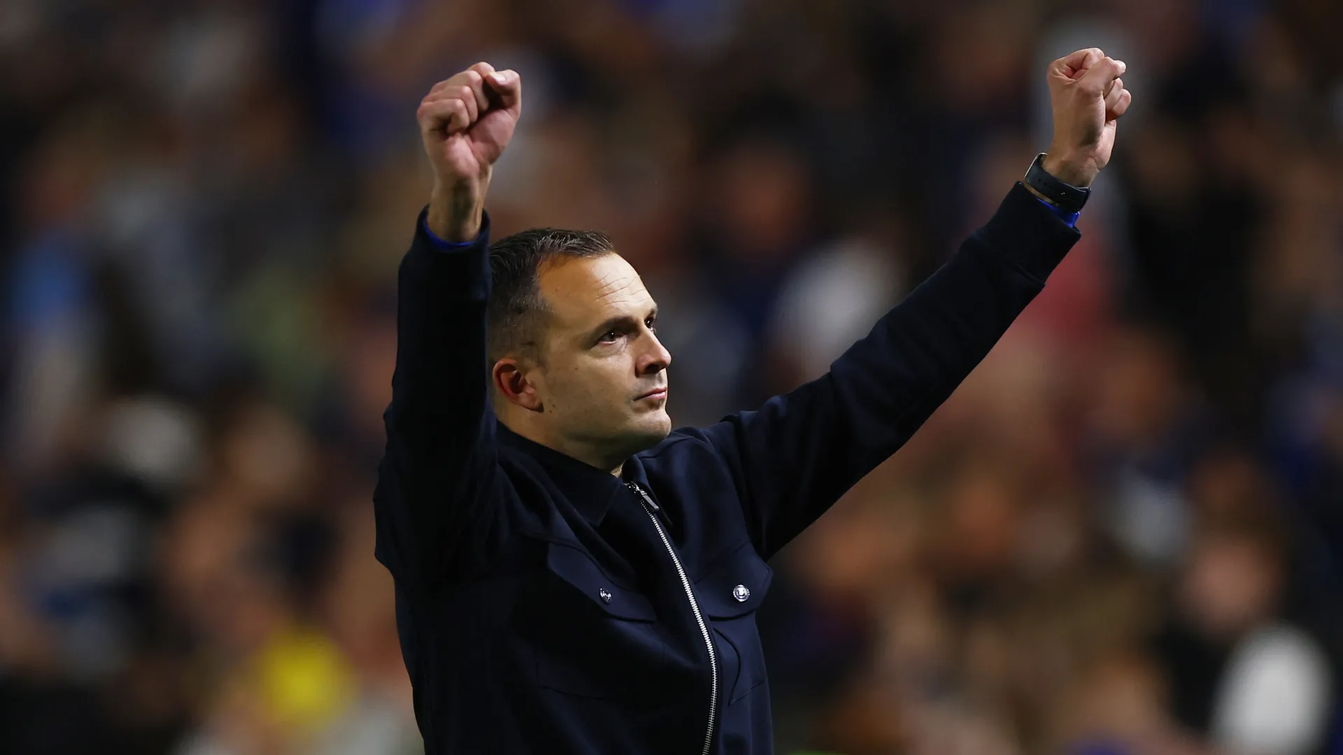 Huấn luyện viên Chris Davies của Birmingham City, người đang dẫn dắt công cuộc tăng cường đội hình.