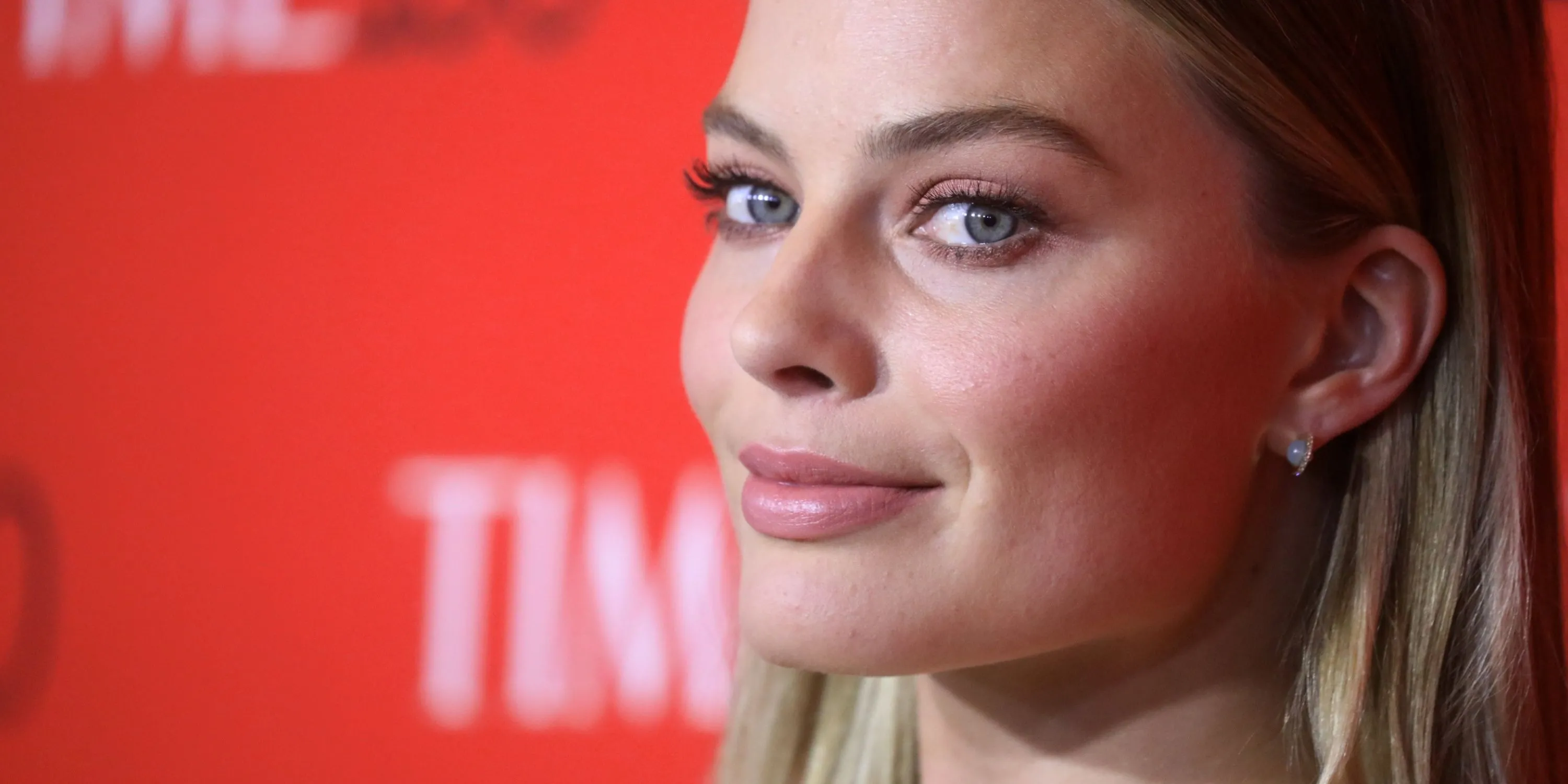 Margot Robbie, ngôi sao của &quot;Barbie&quot;, là một fan hâm mộ bất ngờ của Fulham.