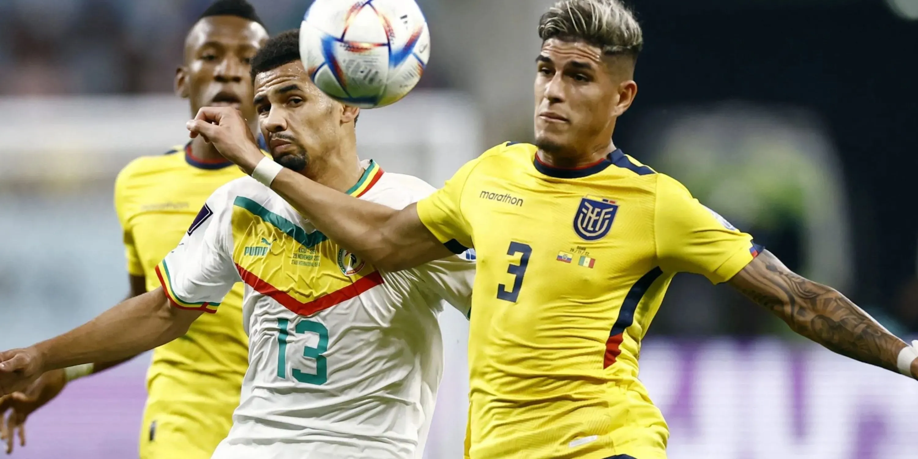 Hình ảnh tổng hợp thể hiện tiềm năng kết hợp giữa Eberechi Eze và Piero Hincapié cho Arsenal