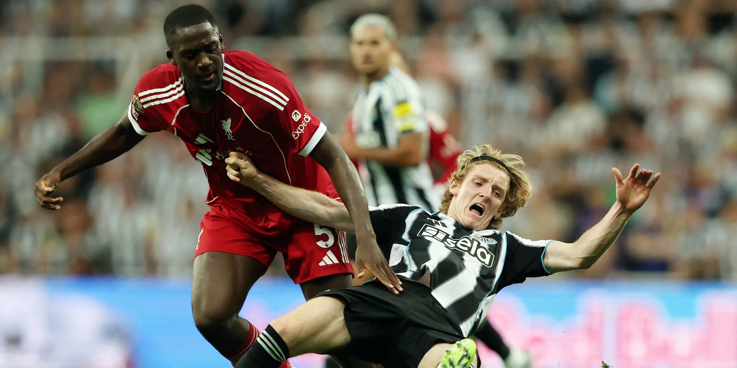 Ibrahima Konate, trụ cột hàng thủ Liverpool, trong một trận đấu tại Ngoại hạng Anh