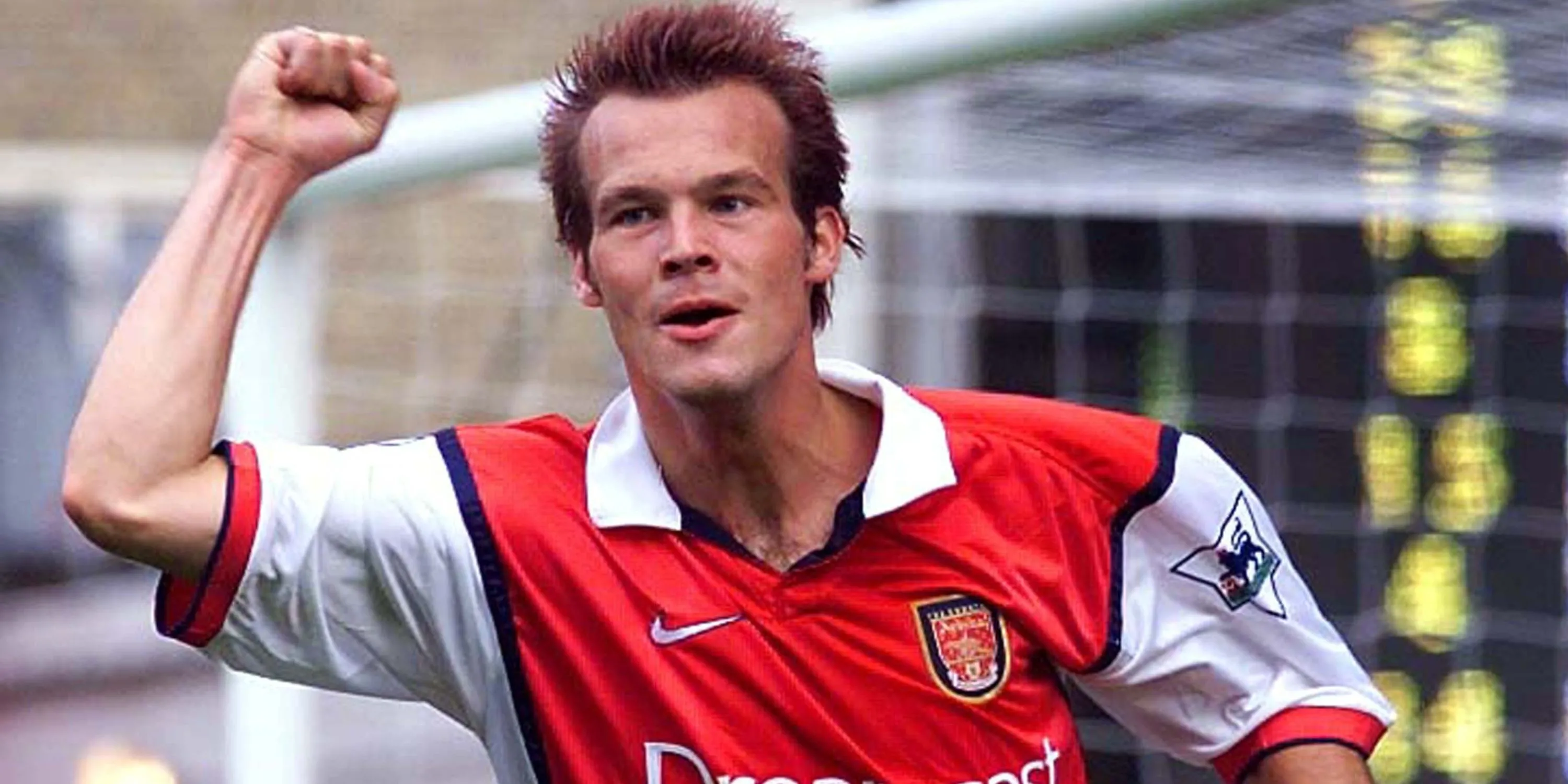 Freddie Ljungberg trong màu áo Arsenal